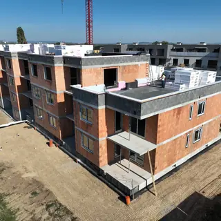 Hrubá stavba bytového domu – 19. 9. 2026 – foto 3